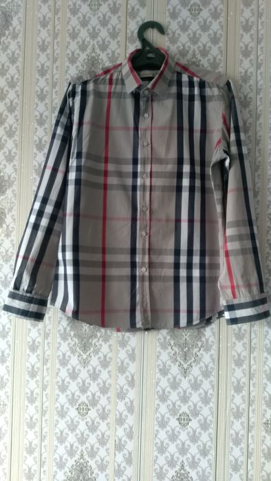 Продам рубашки для школьников