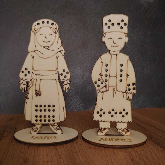 Românaș din lemn pentru cusut și pictat, personalizabil, 16x6cm