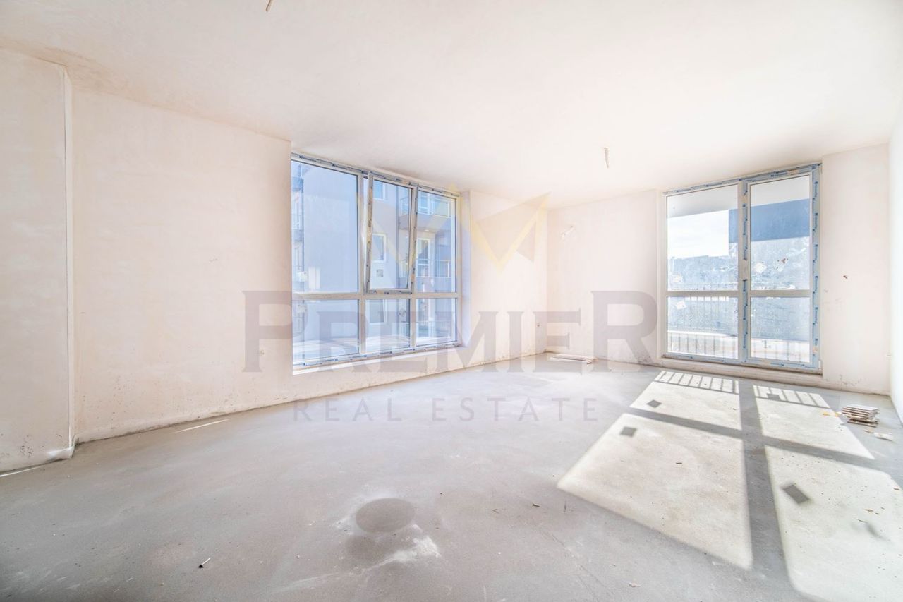 Продава се Тристаен апартамент в Варна, Бриз - 104 кв.м за 1413 €/кв.м - Снимка #8