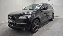 Audi Q7   S line