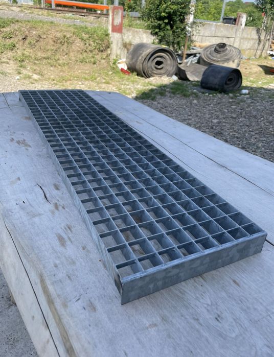 Trepte zincate 836x827