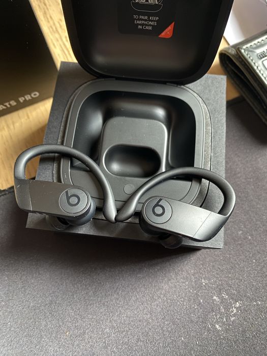 Powerbeats Pro – безжични слушалки