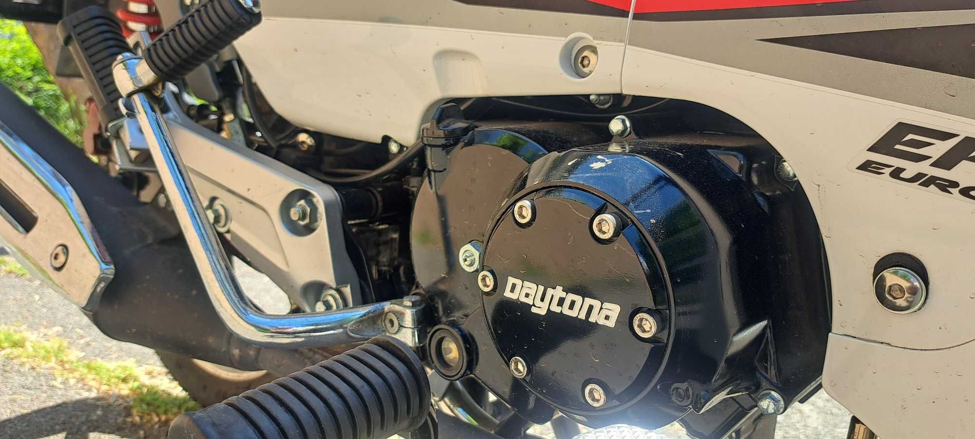 Motocicleta Daytona DY125 RS / 2023 / 125cc /Import Germania