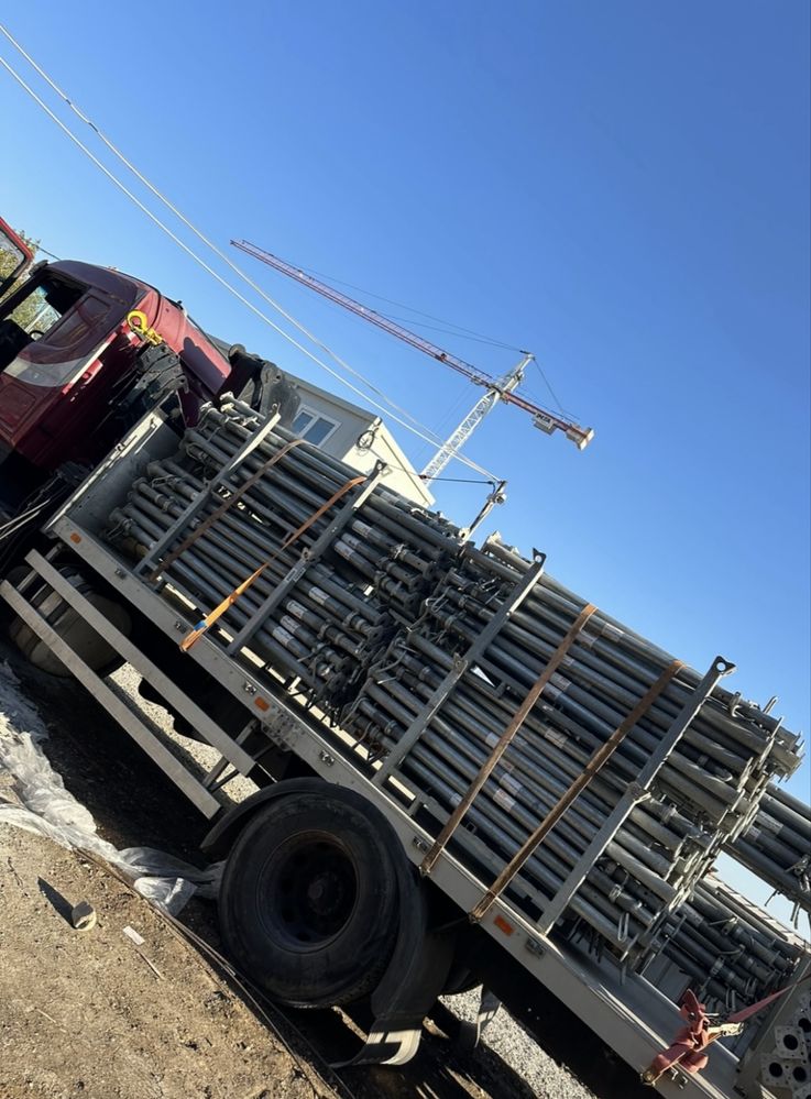 Камион с кран транспортни услуги