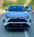 Toyota RAV4 Toyota RAV4 Hybrid, alb, an fabricație 2019, în stare foarte bună.
