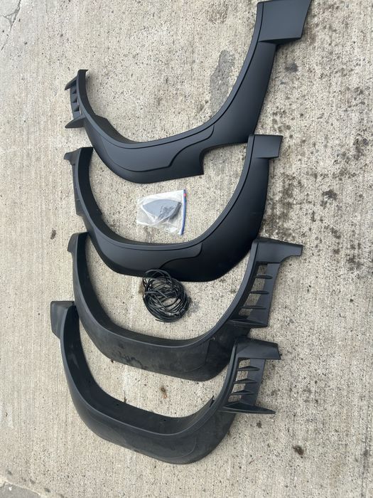 Lada depozitare Toyota Hilux 2019 -2025