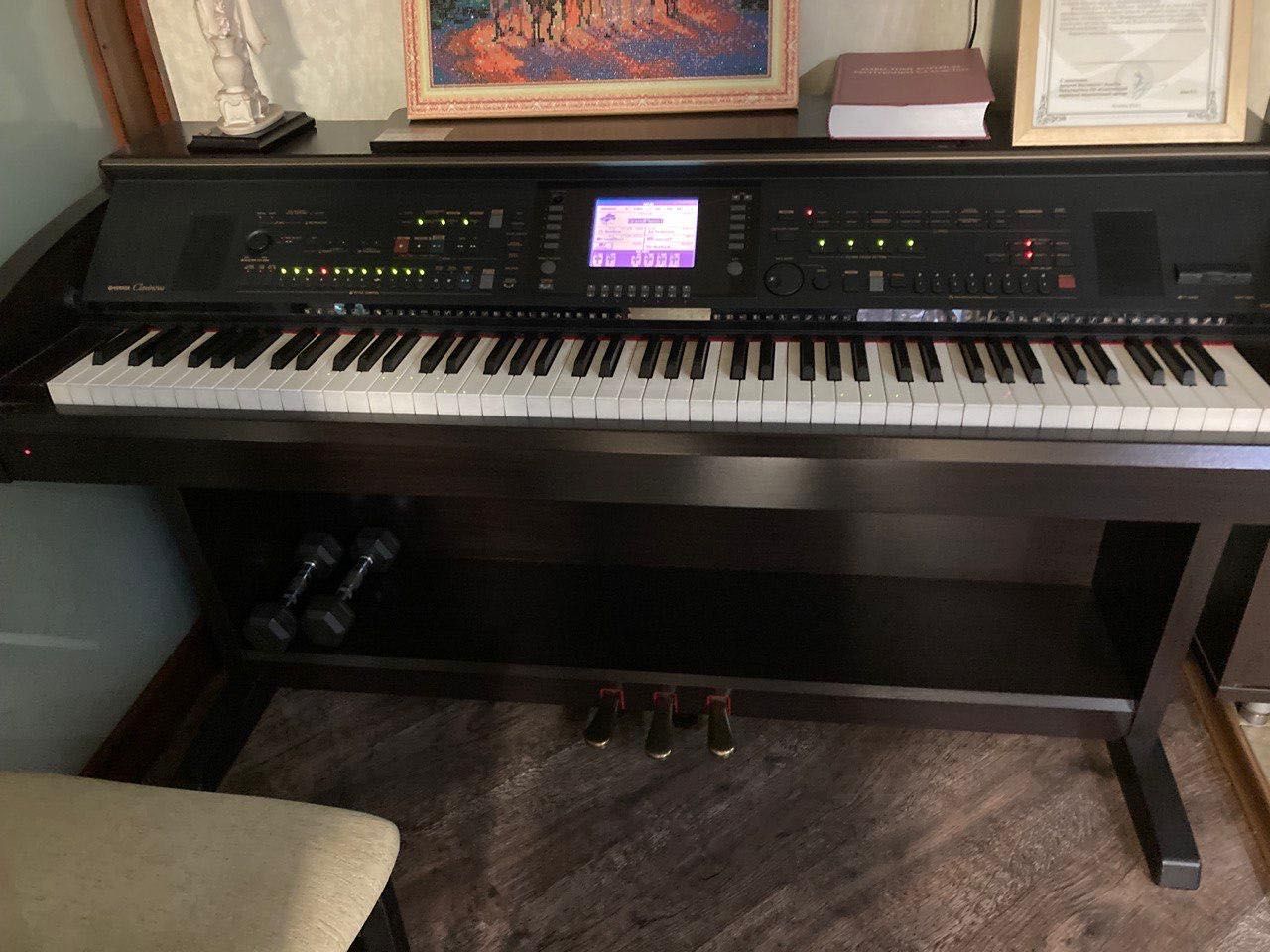 Продам Рояль Yamaha Clavinova