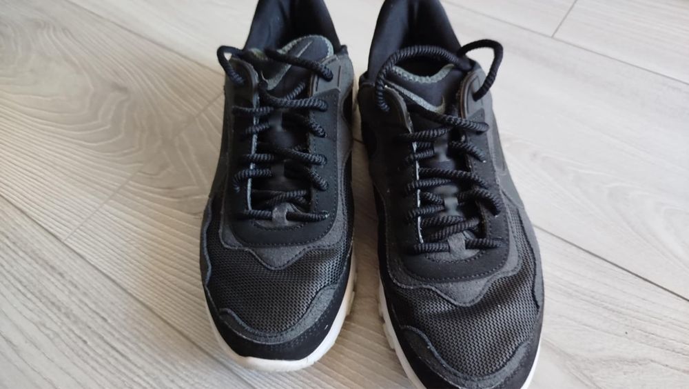 Дамски обувки/маратонки Nike