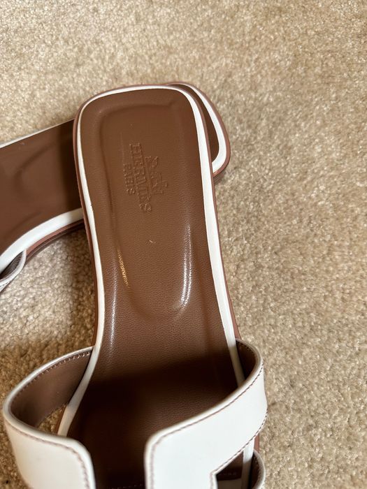 Șlapi model H ermes