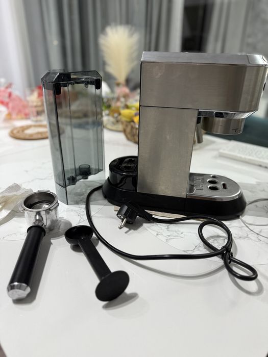 Espressor manual De'Longhi