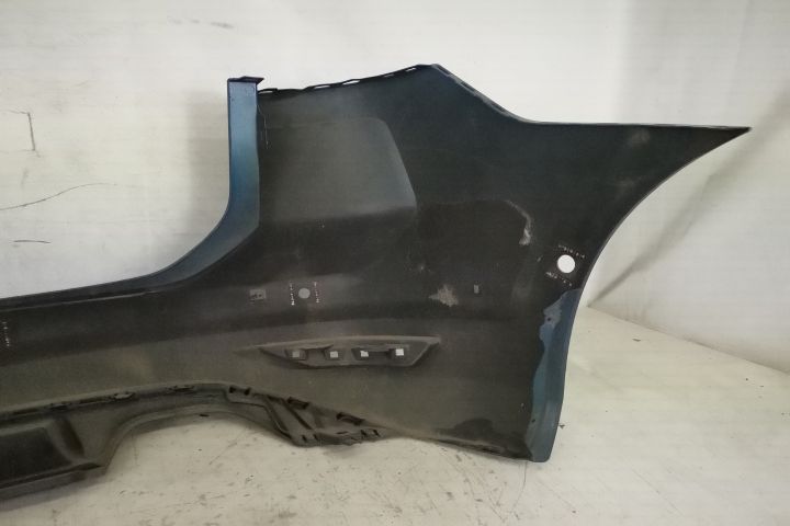 Оригинална задна броня със сензори и престилка във добро състояние Фол