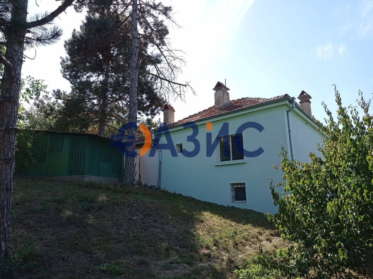 Къща с. Маломирово, област Ямбол, 82кв. м., върху парцел от 1570 кв. м
