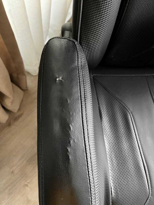 Стол ThunderX3 BC1 BOSS