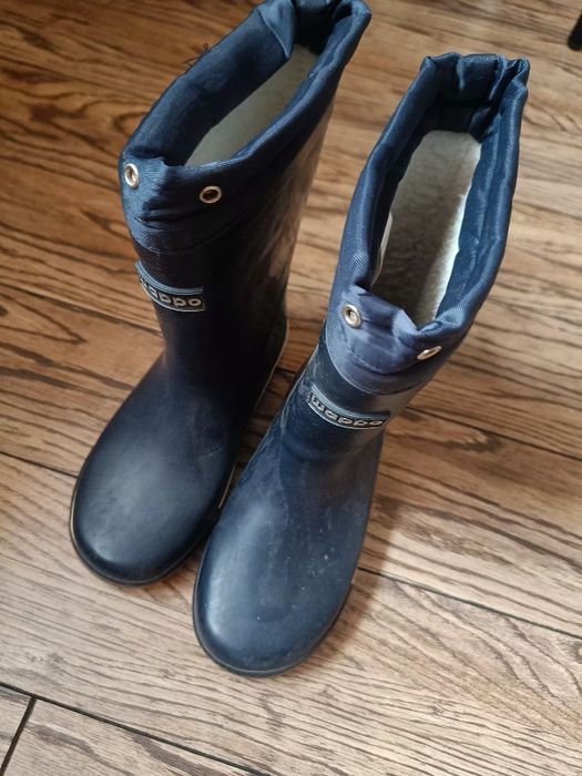 Резиновые сапоги