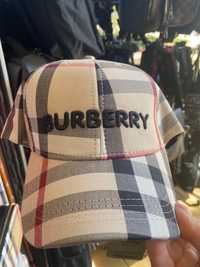 шапка с козирка Burberry