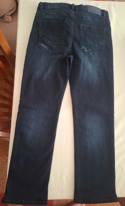 Детски дънки за момиче