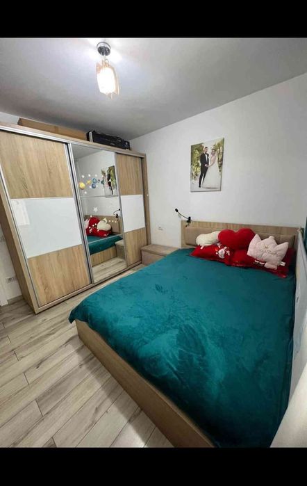Vând apartament 2 camere decomandat in Brazda