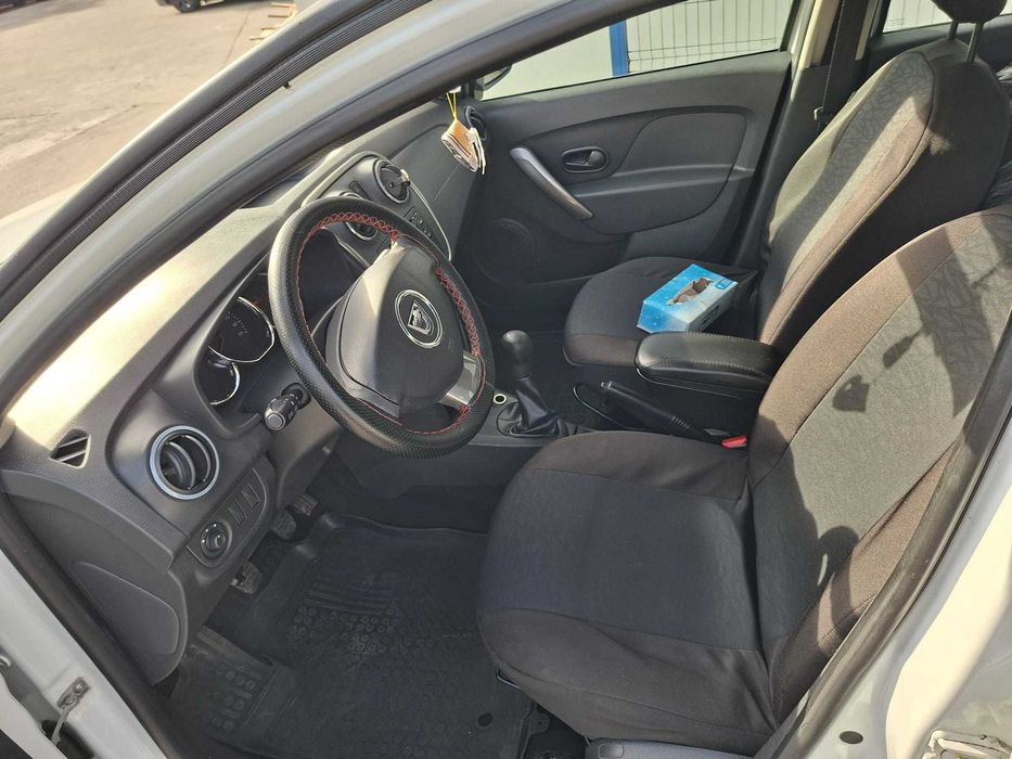 DACIA LOGAN 2015 1,2 benzina