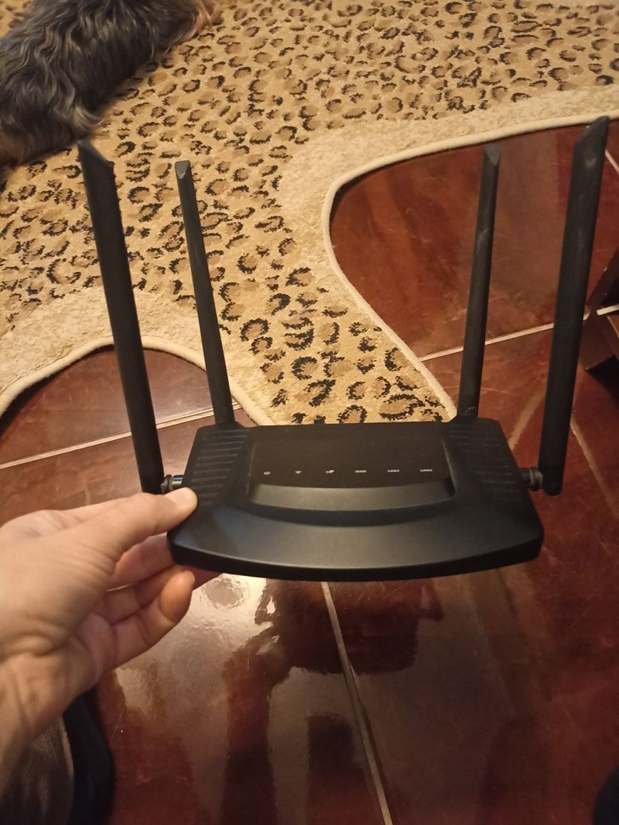 Продам модем 4G Router