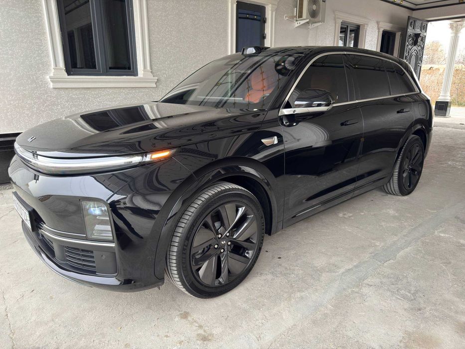 Lixiang L7 Ultra 2024 идеал. Узимники