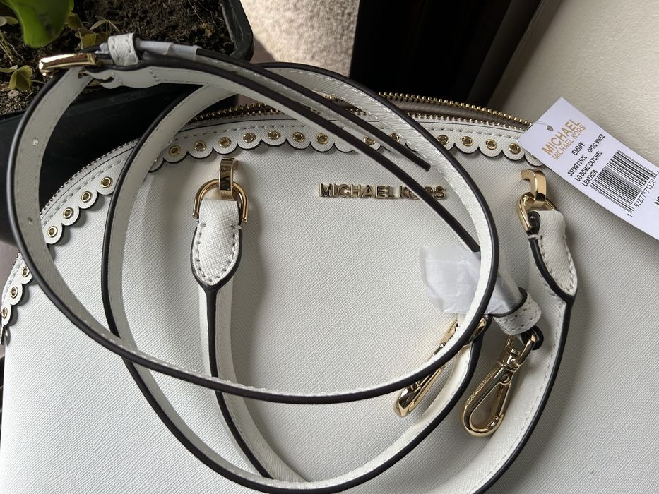 Geantă de umăr nou cu eticheta MK