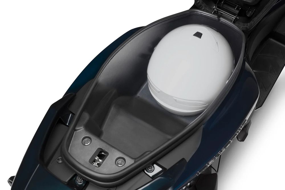 Scuter KYMCO Skytown 125 cc la pret promotional!
