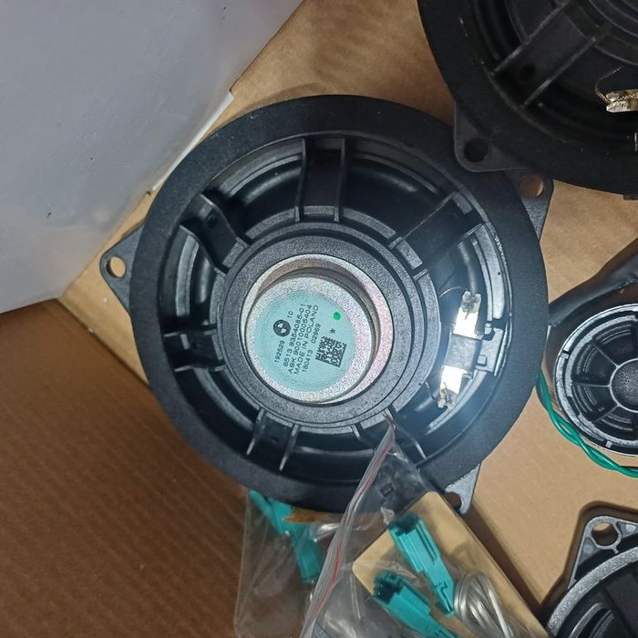 Subwoofer pentru masina