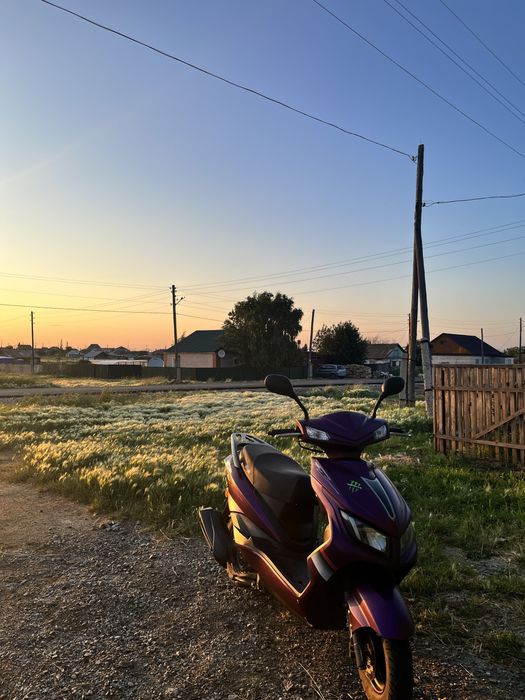 Продам скутер м8