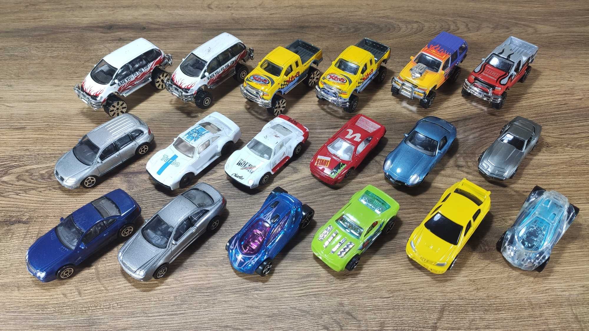микс лотове Matchbox, Corgi, Realtoy, Hotwheels и други