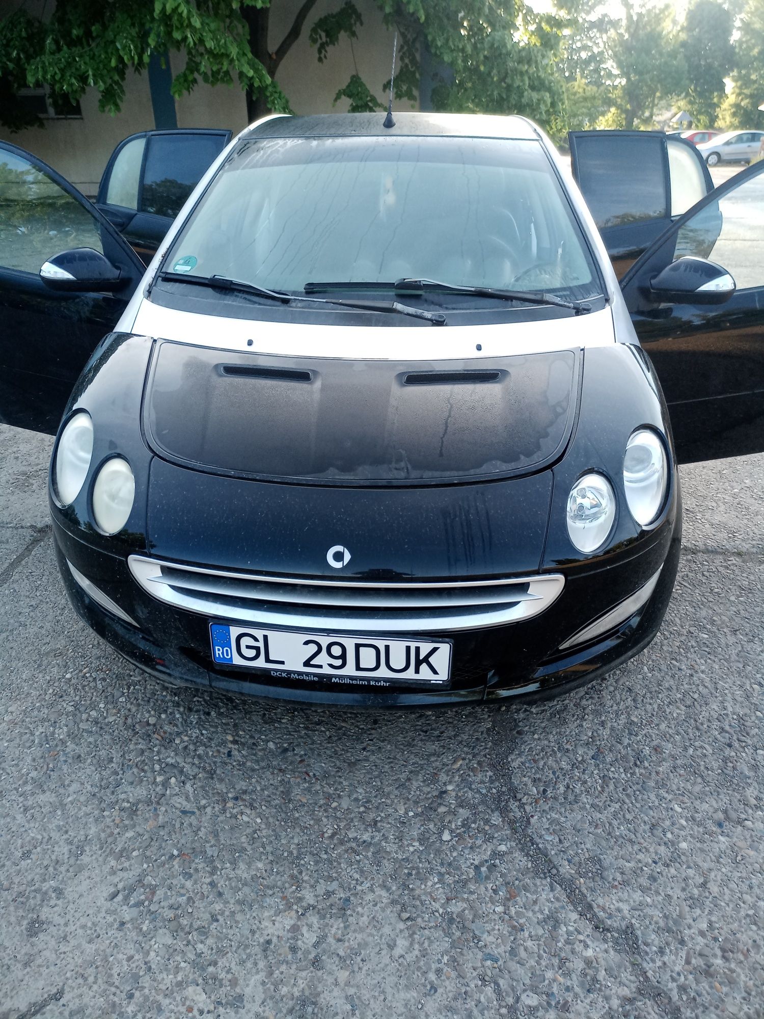 Vând smart forfour automata