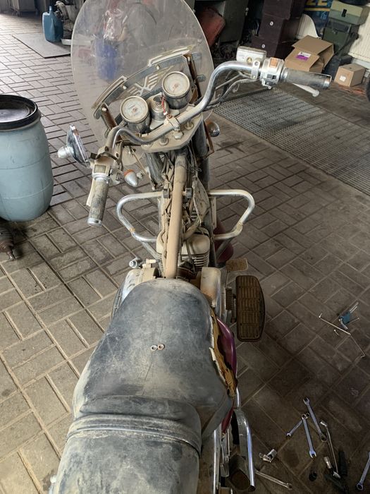 Dezmembrez-Vand motocicleta Daelim daystar 125 cm