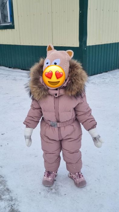 Продам комбинезон для девочки примерно на 2 годика