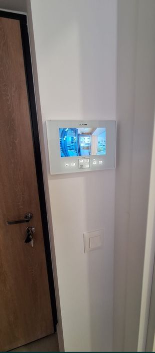 Garsoniera de inchiriat Hils Republica