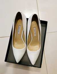 Pantofi eleganti ,stiletto,albi Marimea 38,din piele,toc 8-10