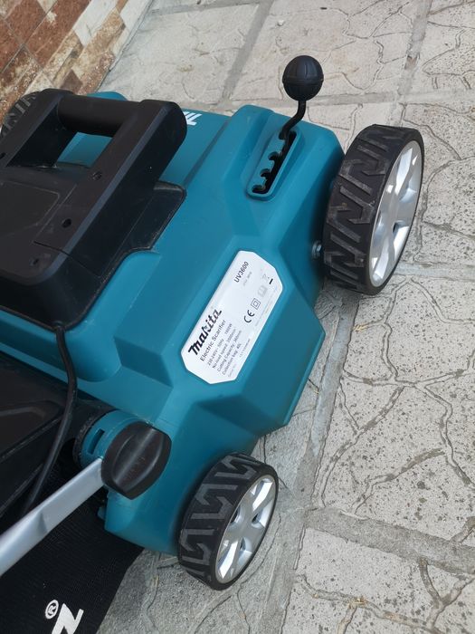 Макита Айратор за трева Makita UV3600