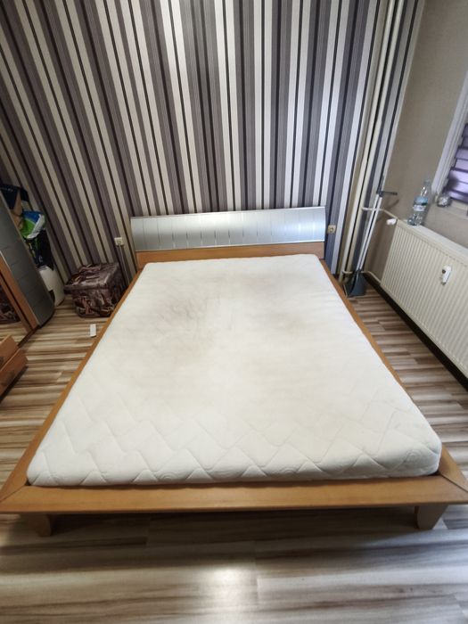 Спалня с матрак (втора употреба)