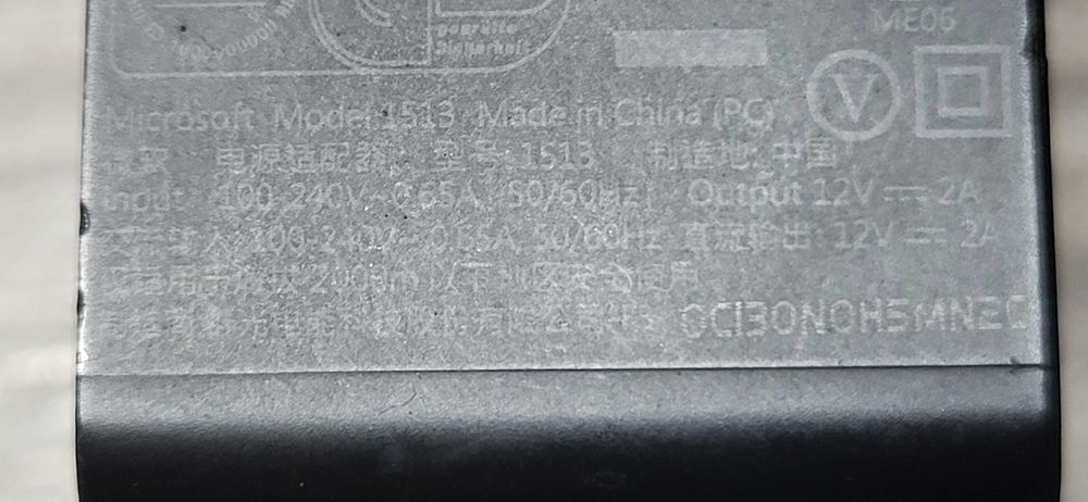 Microsoft incarcator 12V-2A model 1513 fuctional