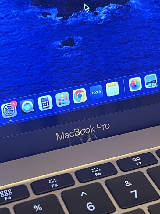 MacBook Pro 2016 i5 13inch 256gb