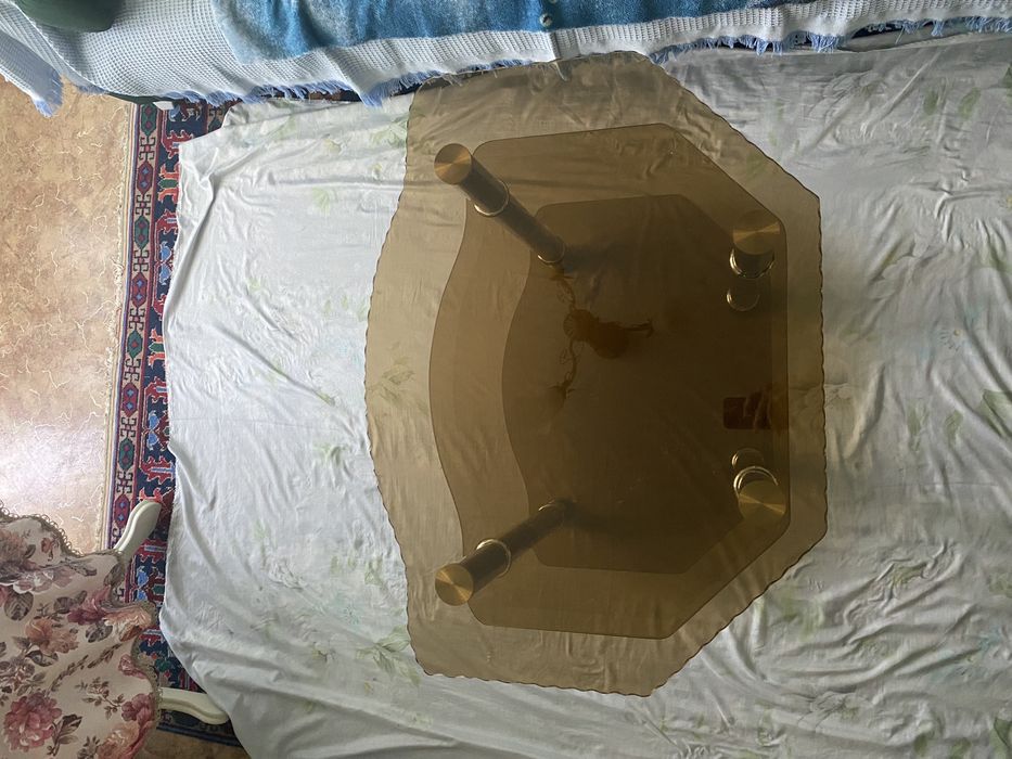Стеклянная тумбочка