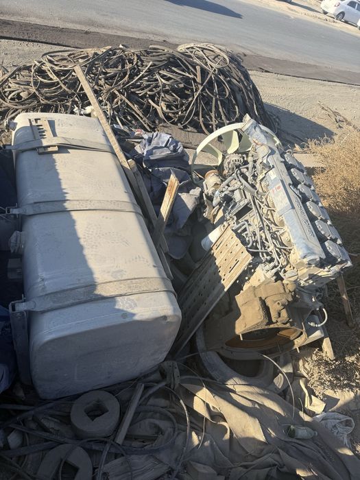 Дизел матор саралка sany 500 от куч + бак