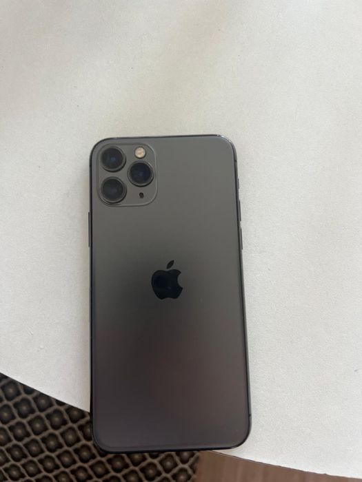 Продам айфон 11 про