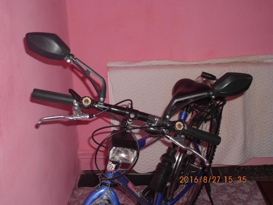 Bicicleta MTB cu 21 de viteze + diverse accesorii