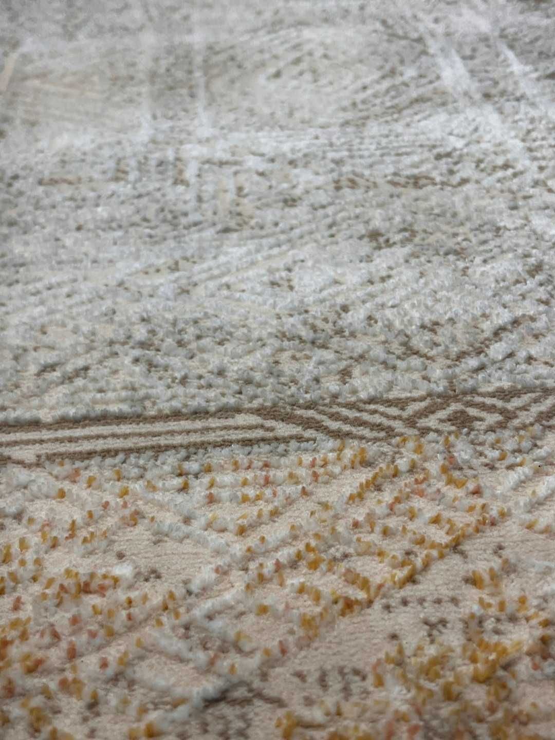 нов килим , Модерен дизайн, бежов цвят, 125x180 cm