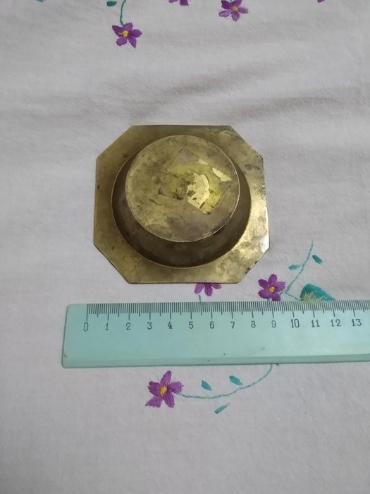 Статуэтка чугунная. Тарелка декоративная Египет. Пепельница.