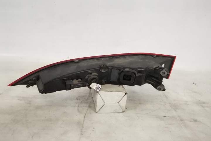 Стоп Десен Преден Оригинален Led Повреден Ягуар / Jaguar F-Pace [Спира