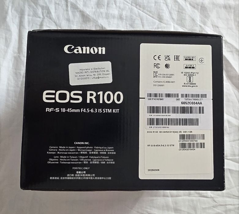 Aparat foto Mirrorless Canon EOS R100 + RF-S 18-45mm f/4.5-6.3 IS STM