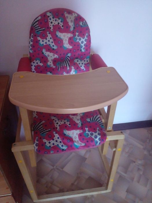 Стульчик для кормления