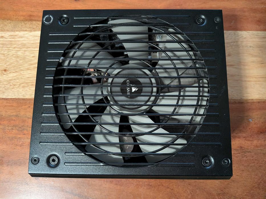 Sursă Corsair RM650x (650W, 80+ Gold, Full Modular)