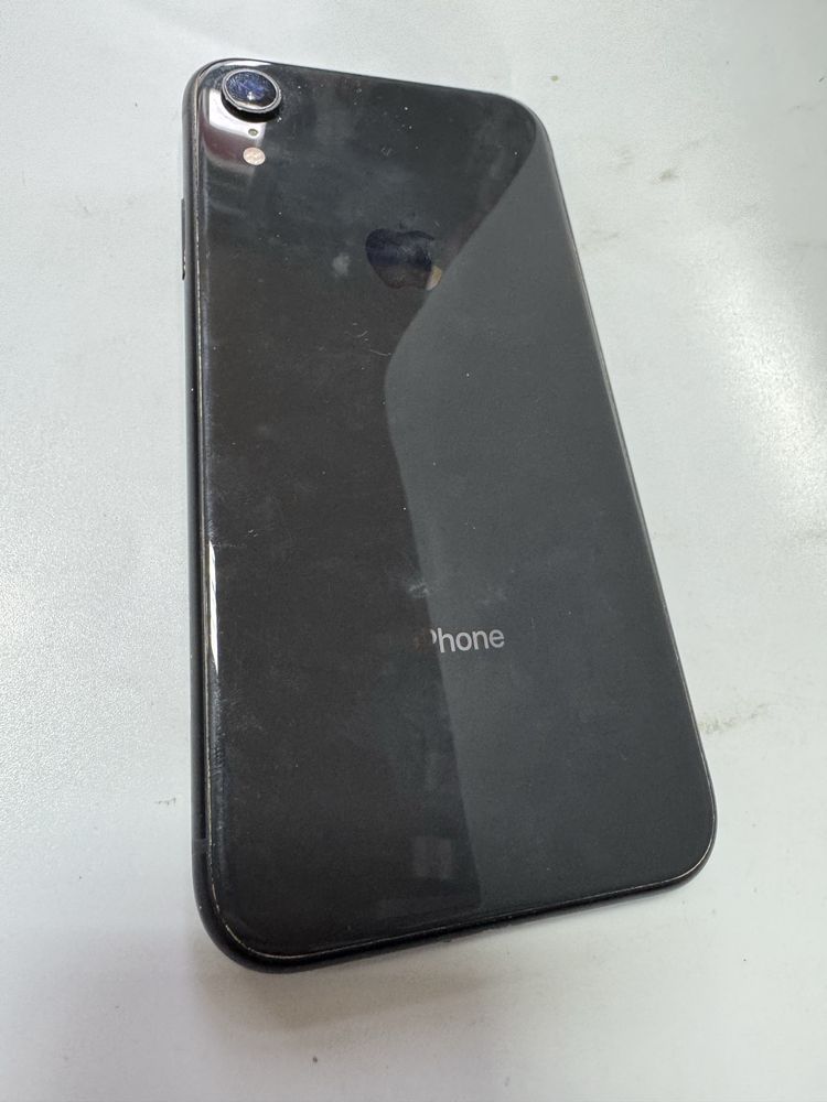 iPhone XR 64gb - отличен, 100% battery