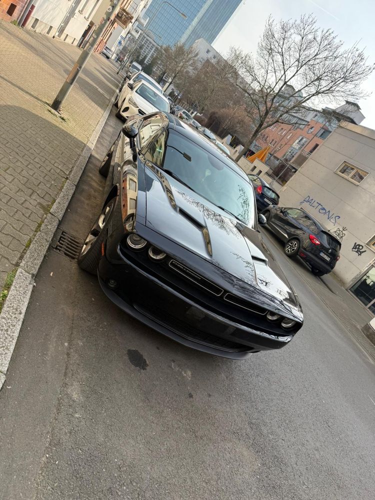 Dodge challender